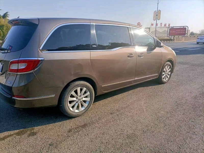 徐州12年别克GL82