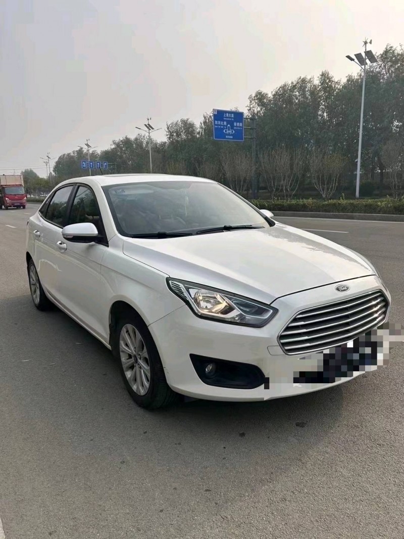 枣庄18年福特福睿斯2