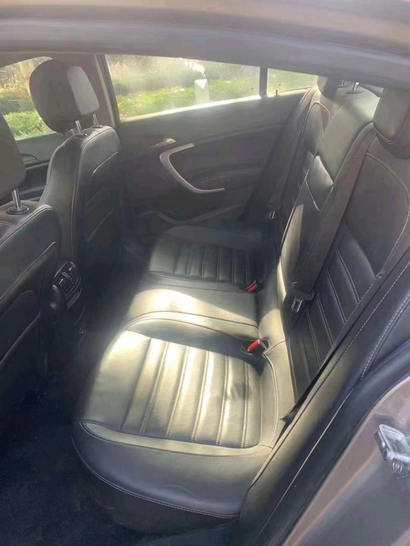 青岛14年别克君威5