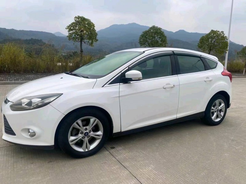 邯郸13年福特福克斯2