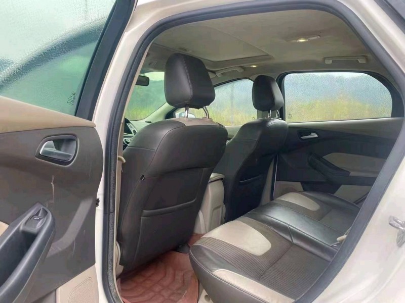 邯郸13年福特福克斯7