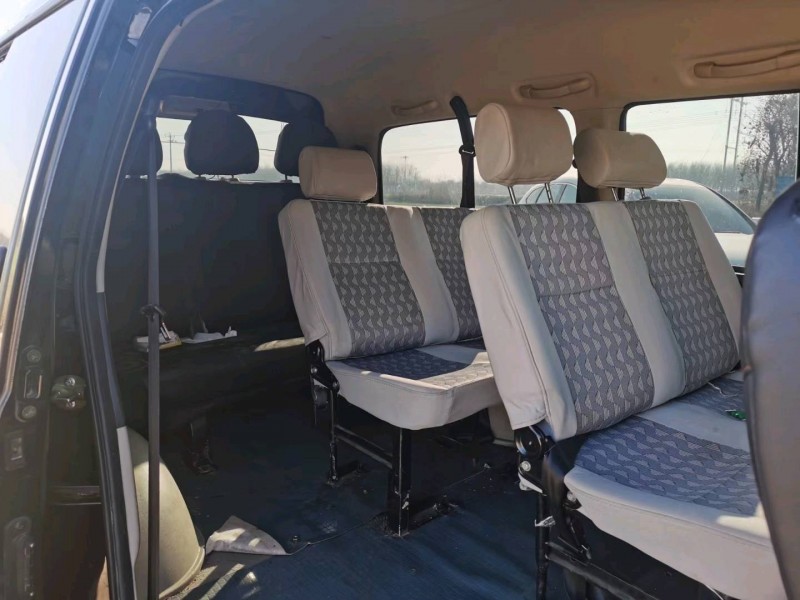 保定21年东风菱智5