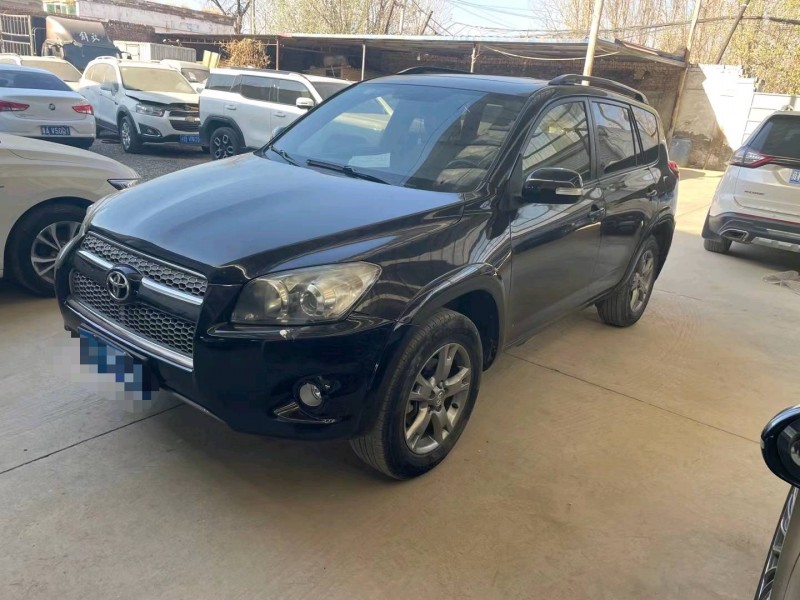 保定13年丰田RAV43