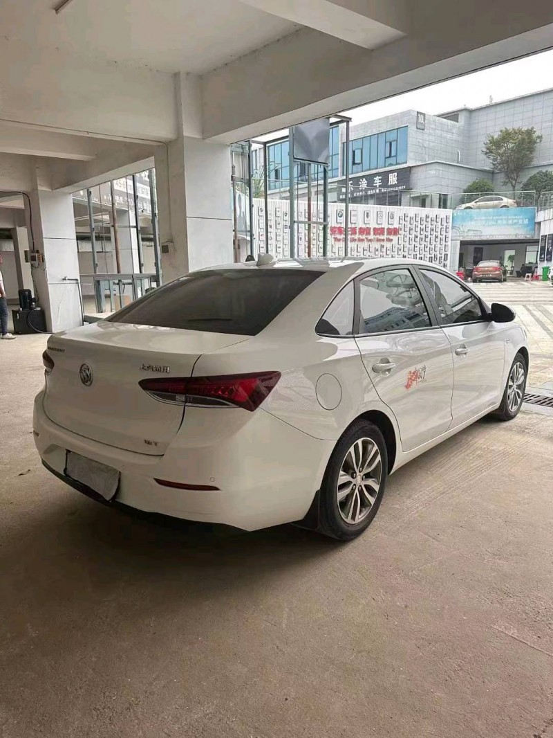 九江20年別克英朗4