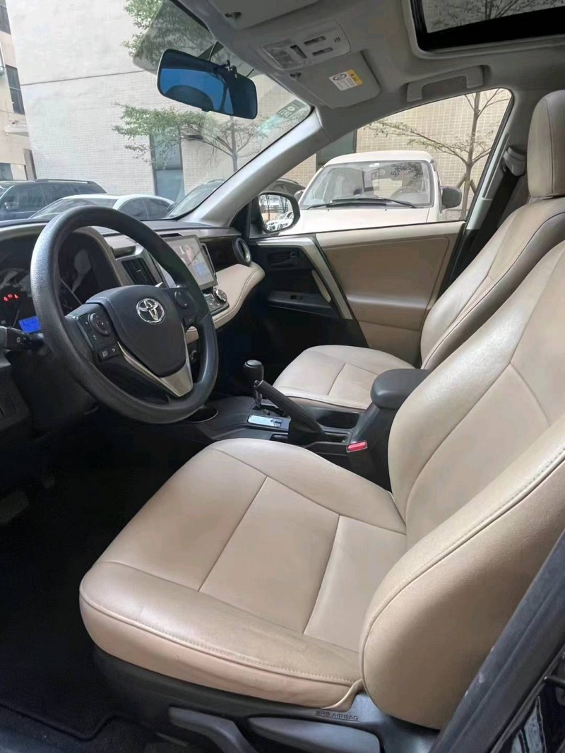 广州15年丰田RAV4荣放4