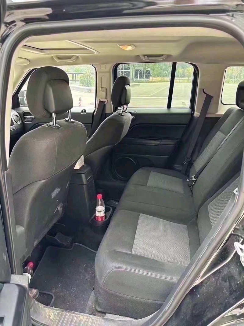 枣庄15年Jeep自由客8