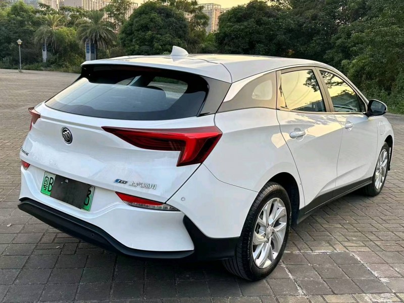 广州23年别克微蓝8