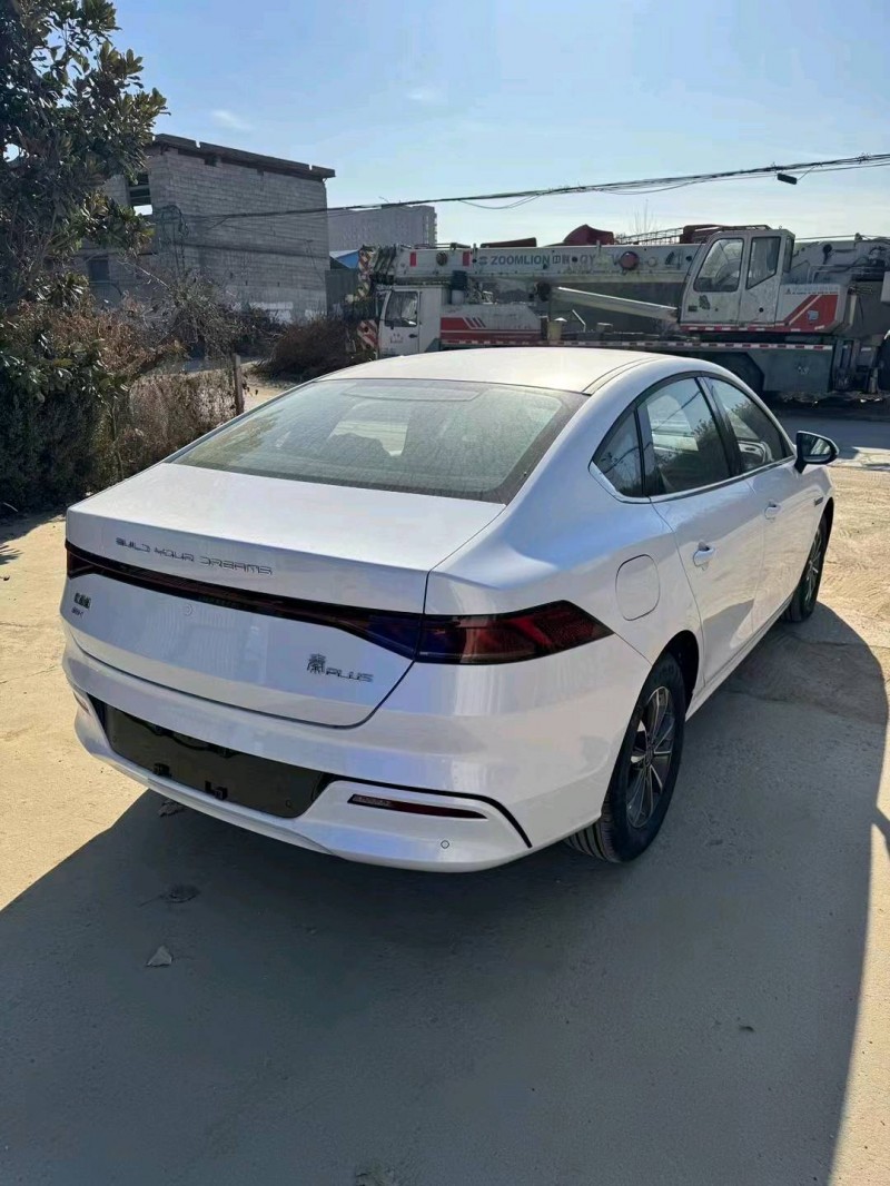 济南23年比亚迪秦7