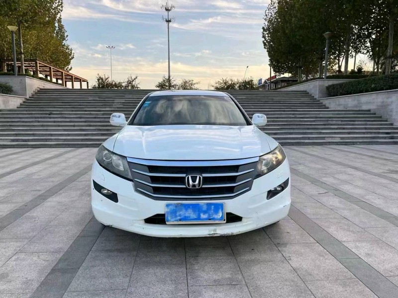 青岛13年本田思铂睿1