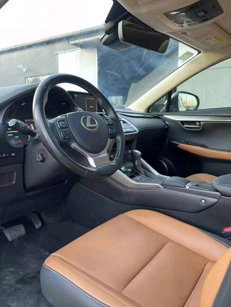 枣庄19年雷克萨斯NX8