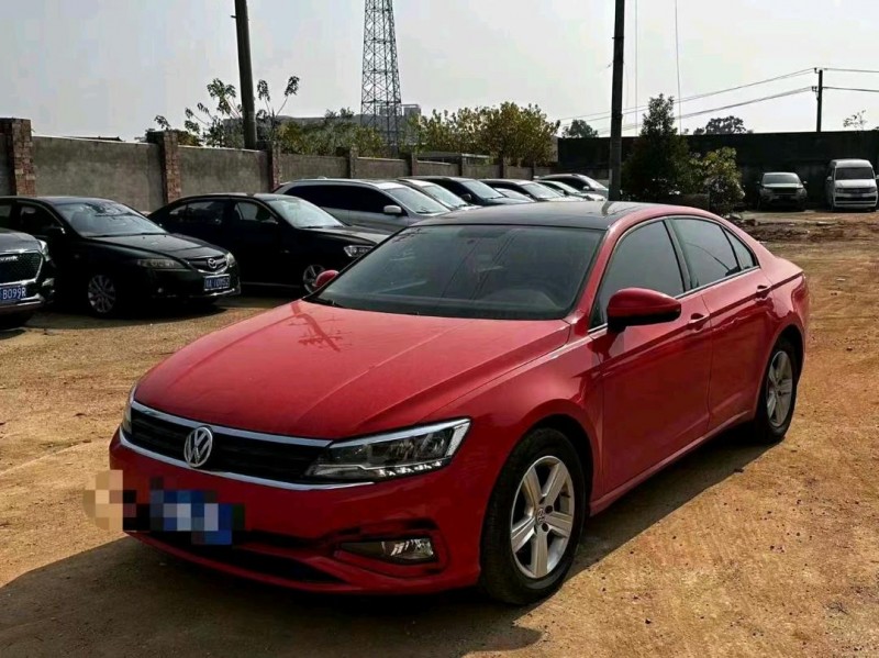 济南19年大众凌渡2