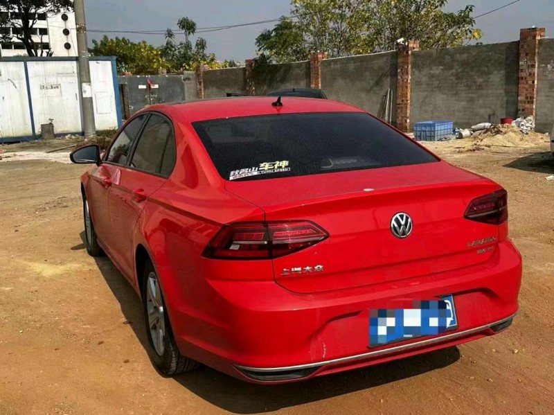 济南19年大众凌渡7