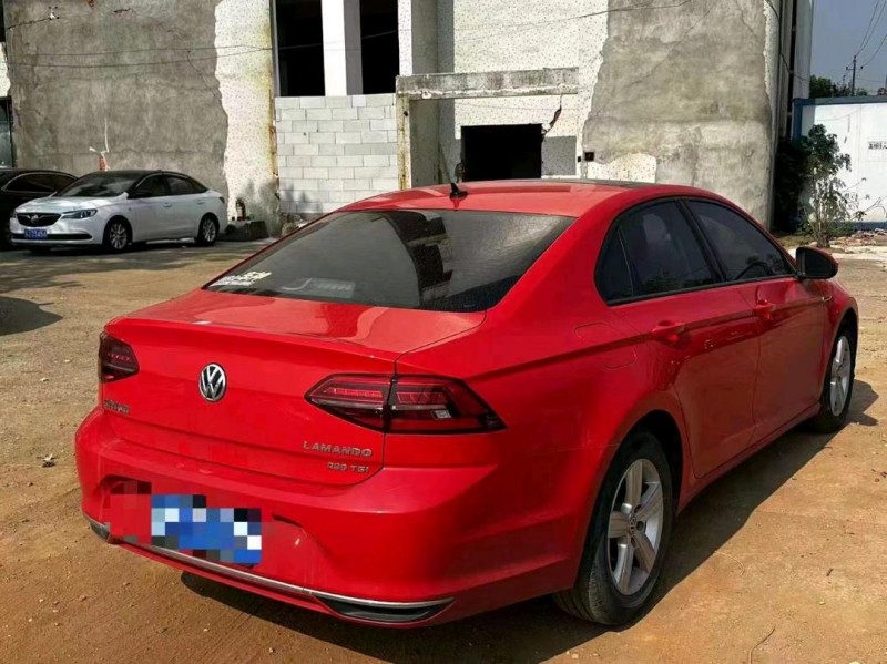 济南19年大众凌渡8