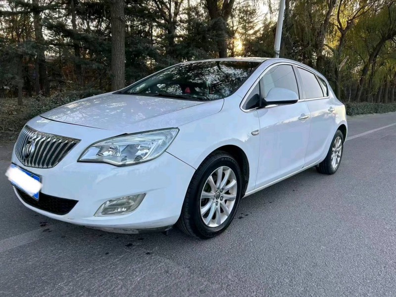 枣庄14年别克英朗2