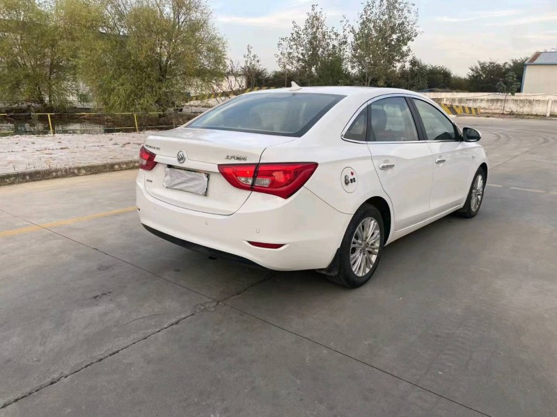 徐州16年别克英朗7