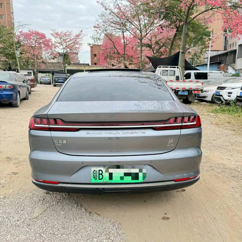 广州21年比亚迪汉9