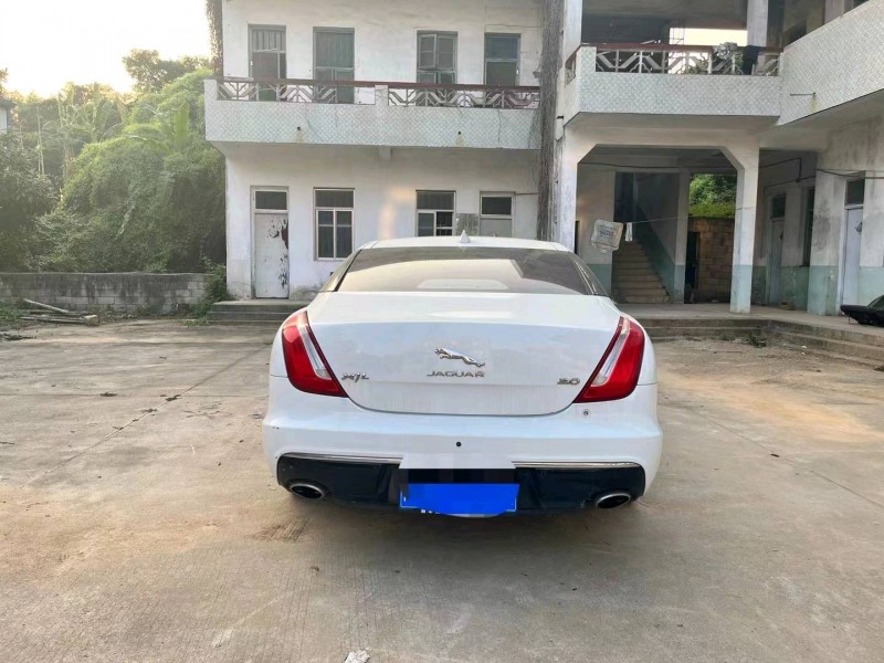 三明18年捷豹XJL9