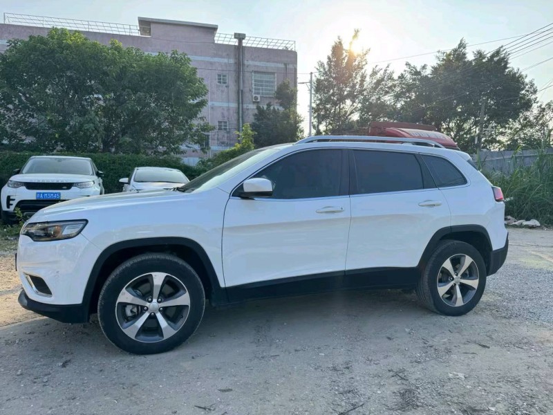 广州19年Jeep自由光3