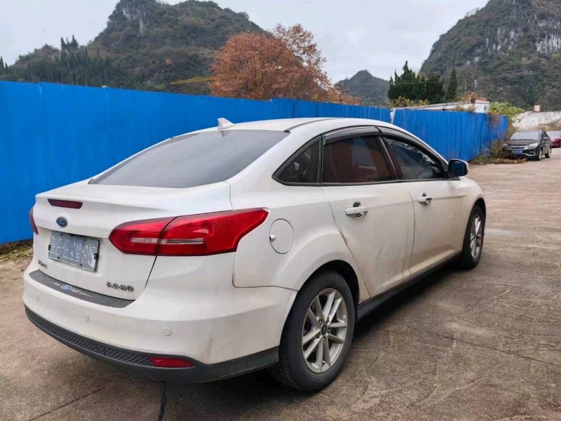 邯郸17年福特福克斯6