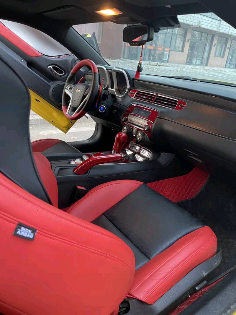 邯郸14年雪佛兰科迈罗7