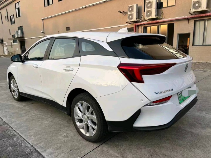 江门23年别克微蓝7