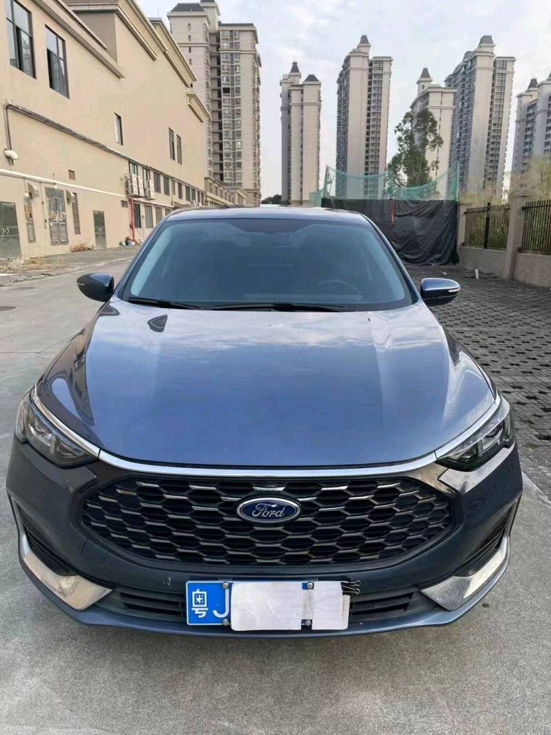 江门21年福特福睿斯1