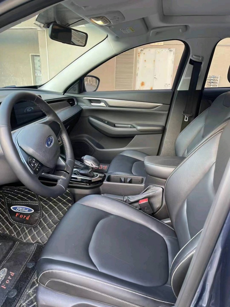 江门21年福特福睿斯4