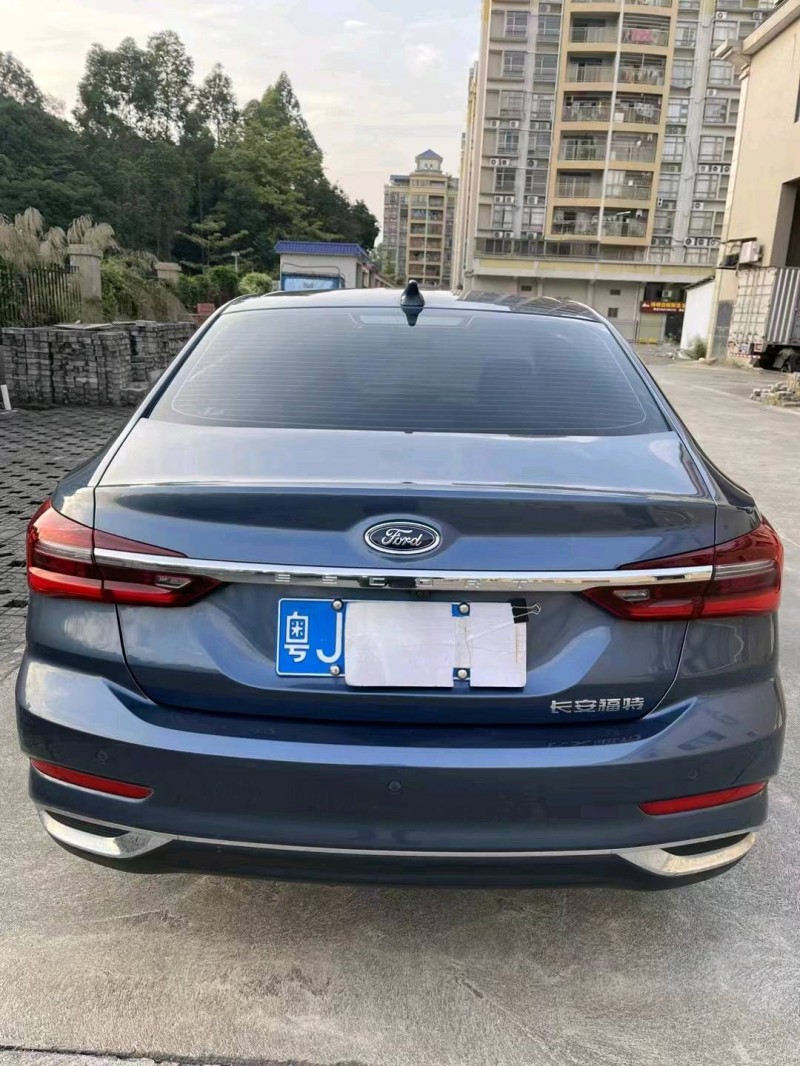 江门21年福特福睿斯9