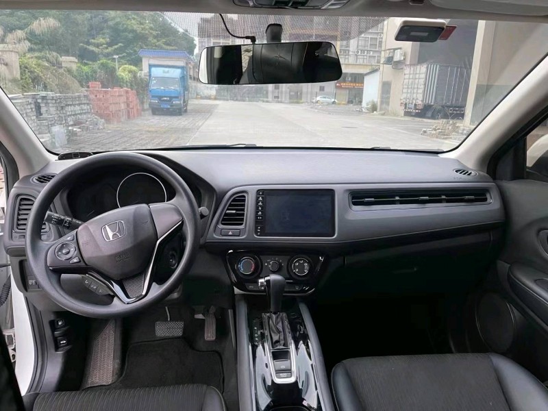 江门21年本田缤智6