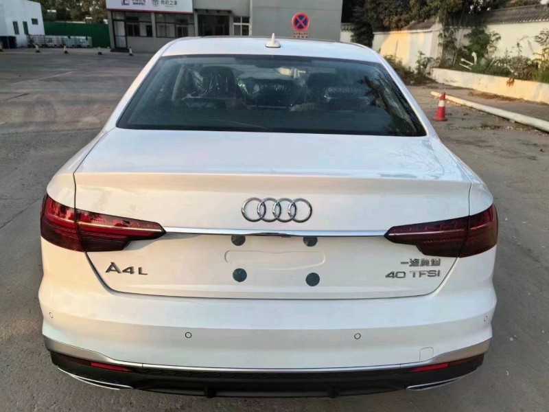 宜昌23年奧迪A4L9