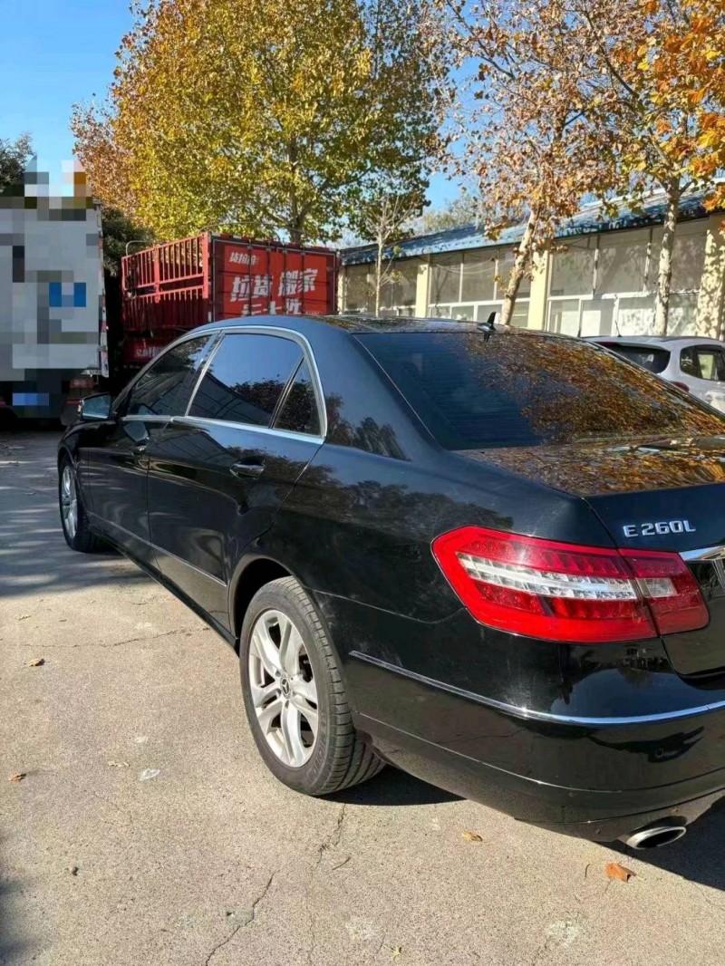 东营12年奔驰E6