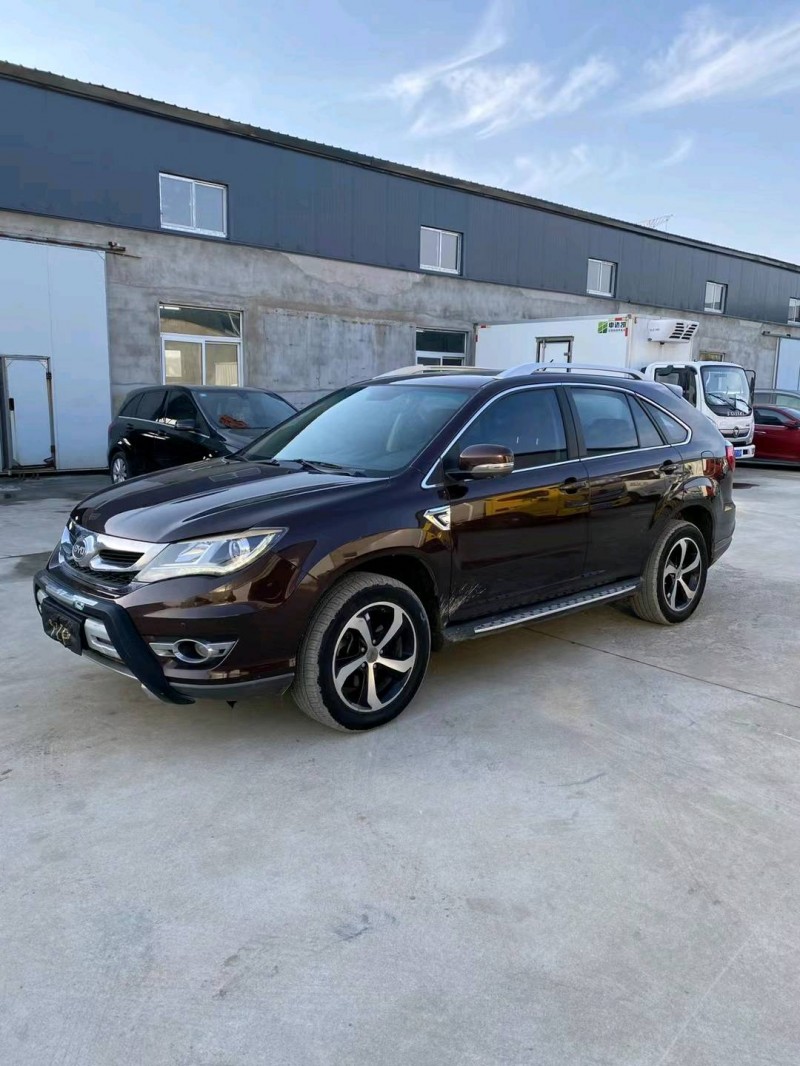 沈阳15年比亚迪S73