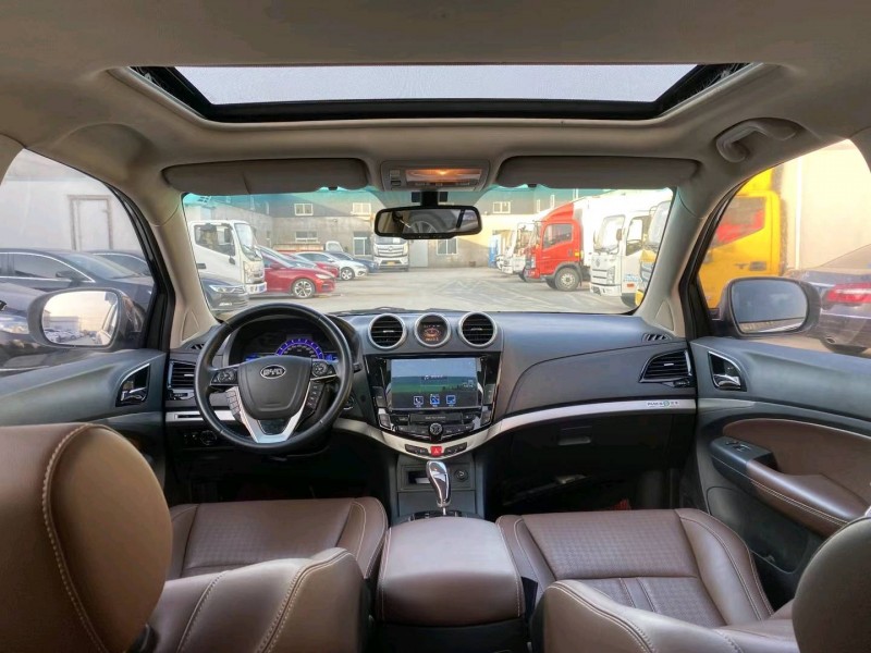 沈阳15年比亚迪S79