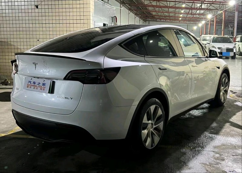 深圳22年特斯拉MODEL Y4