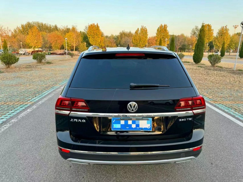 济宁18年大众途昂9