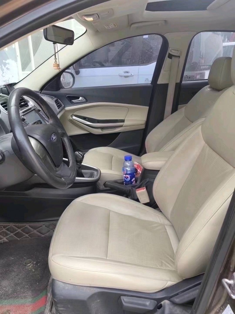 菏泽16年福特福睿斯4