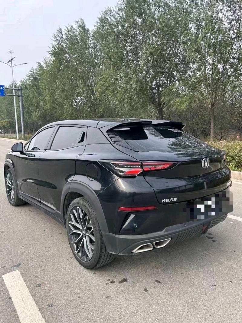 枣庄22年长安汽车UNI-T8