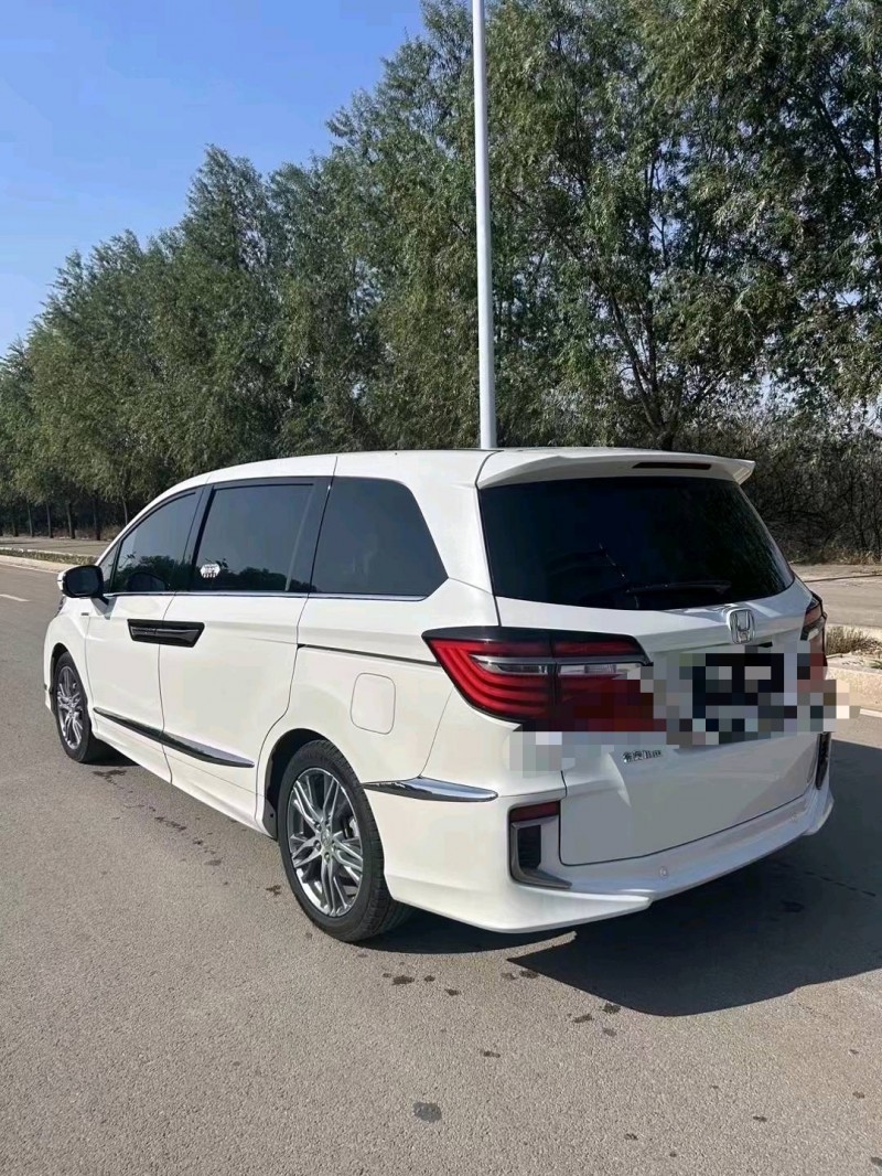 枣庄21年本田艾力绅8