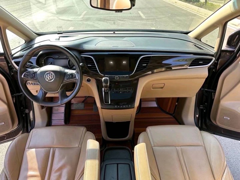 枣庄19年别克GL86