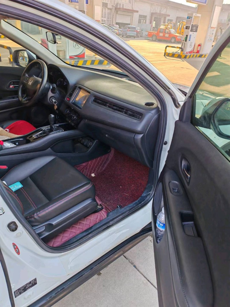保定18年本田缤智7