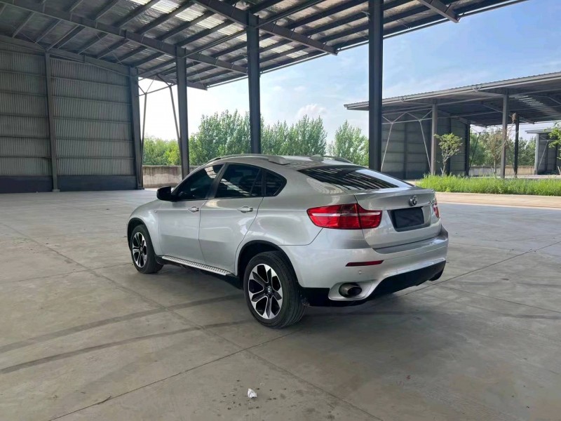 徐州09年宝马X68