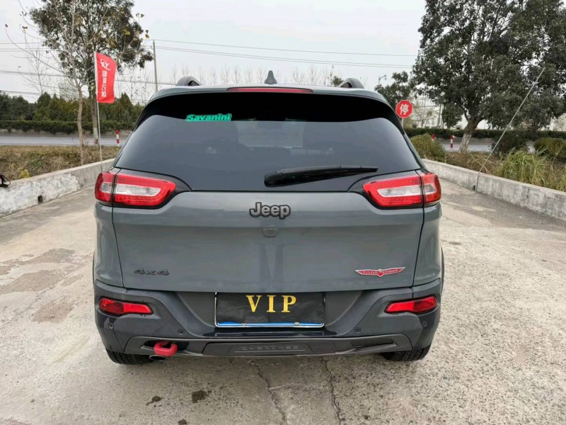 徐州16年Jeep自由光9
