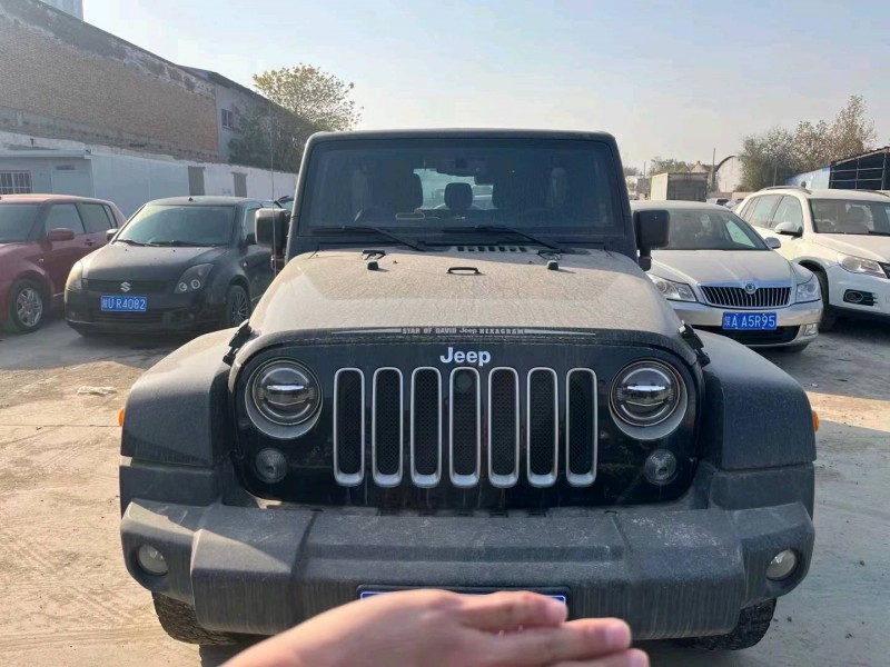 重庆18年Jeep牧马人1