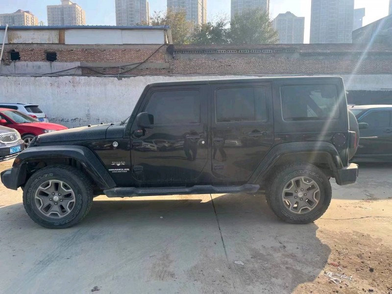 重庆18年Jeep牧马人7