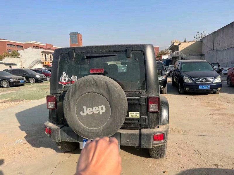 重庆18年Jeep牧马人9