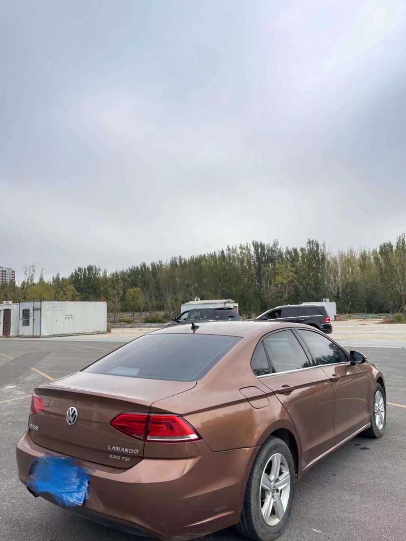 济南16年大众凌渡5