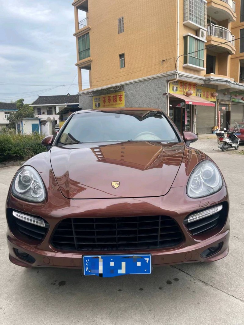 長沙13年保時捷卡宴1