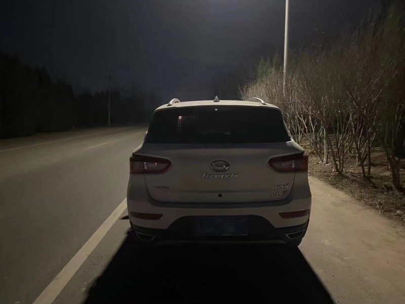 济宁12年传祺GS49