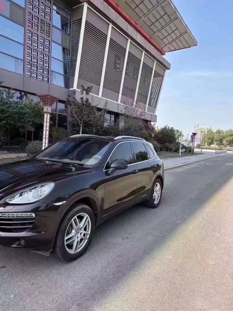 济宁13年保时捷卡宴3