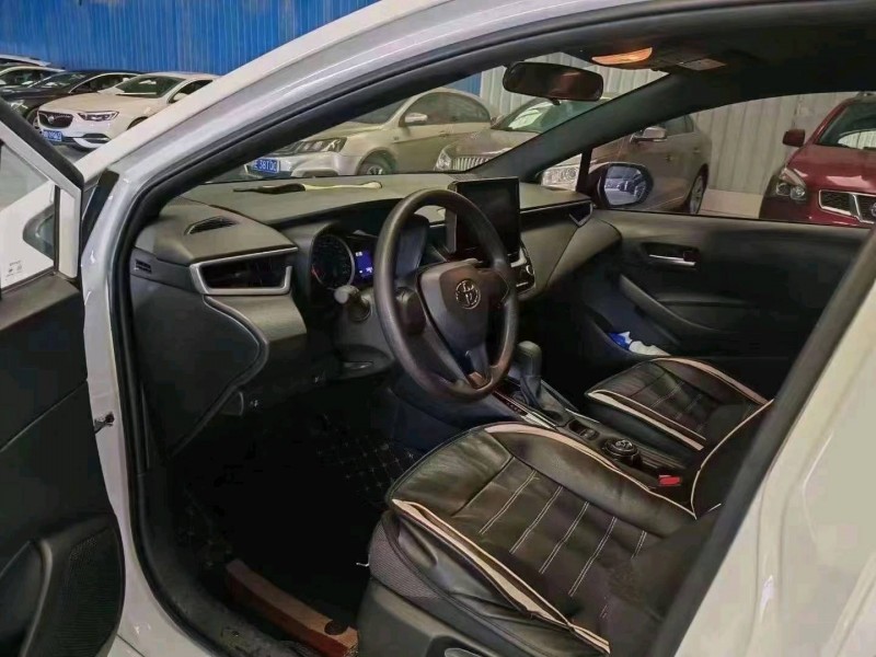 济南22年丰田雷凌3